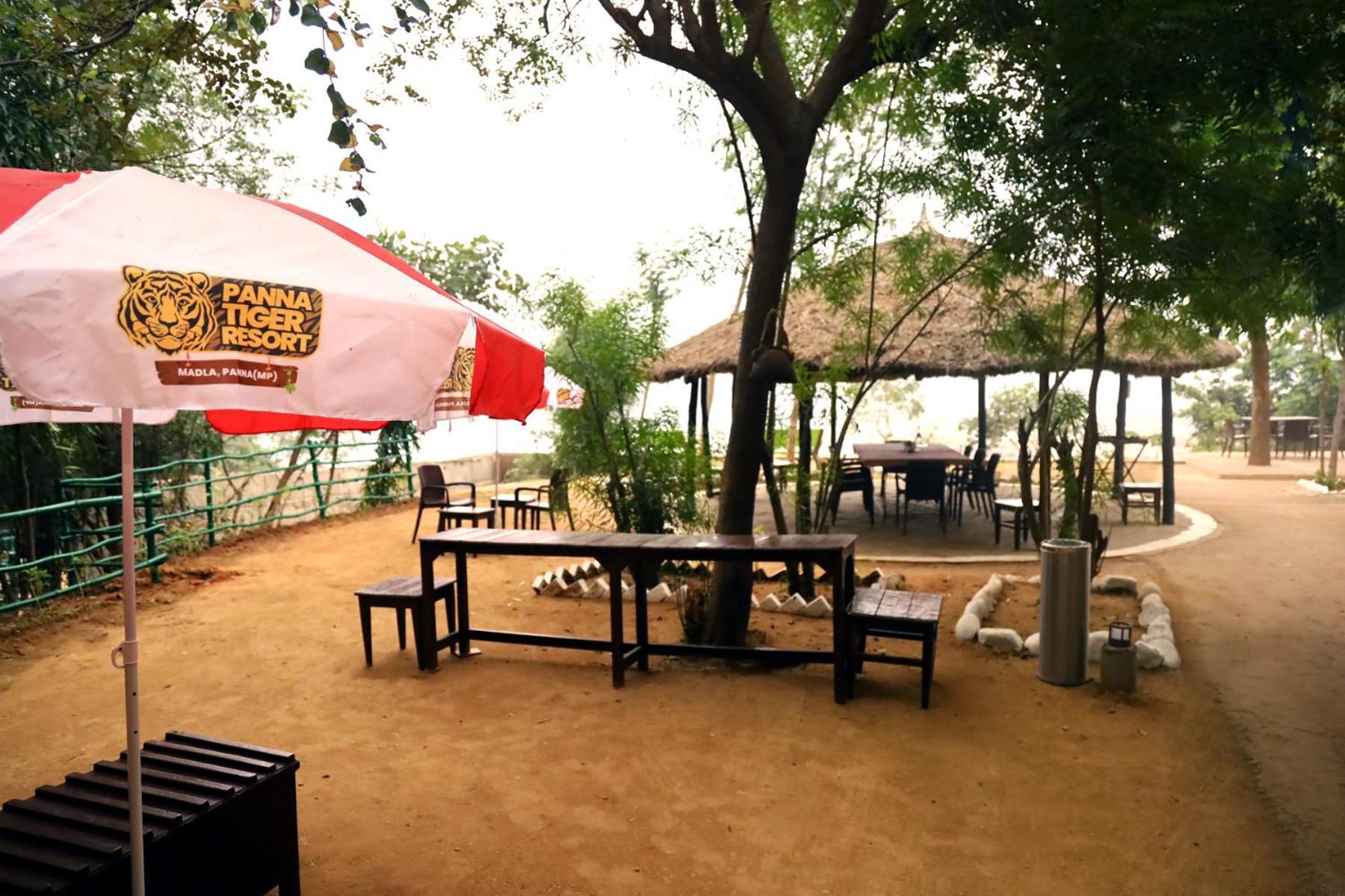 Panna Tiger Resort- Riverside Property Rājgarh Extérieur photo
