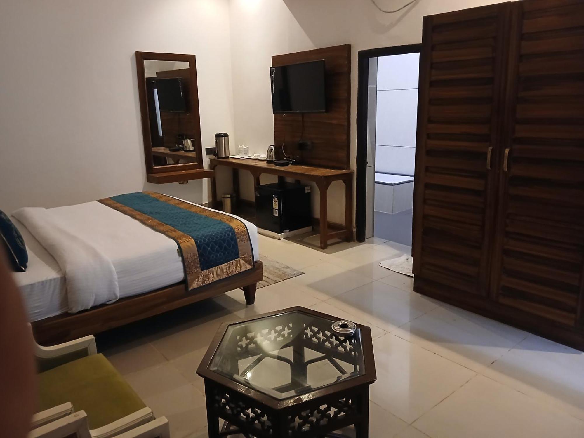 Panna Tiger Resort- Riverside Property Rājgarh Extérieur photo